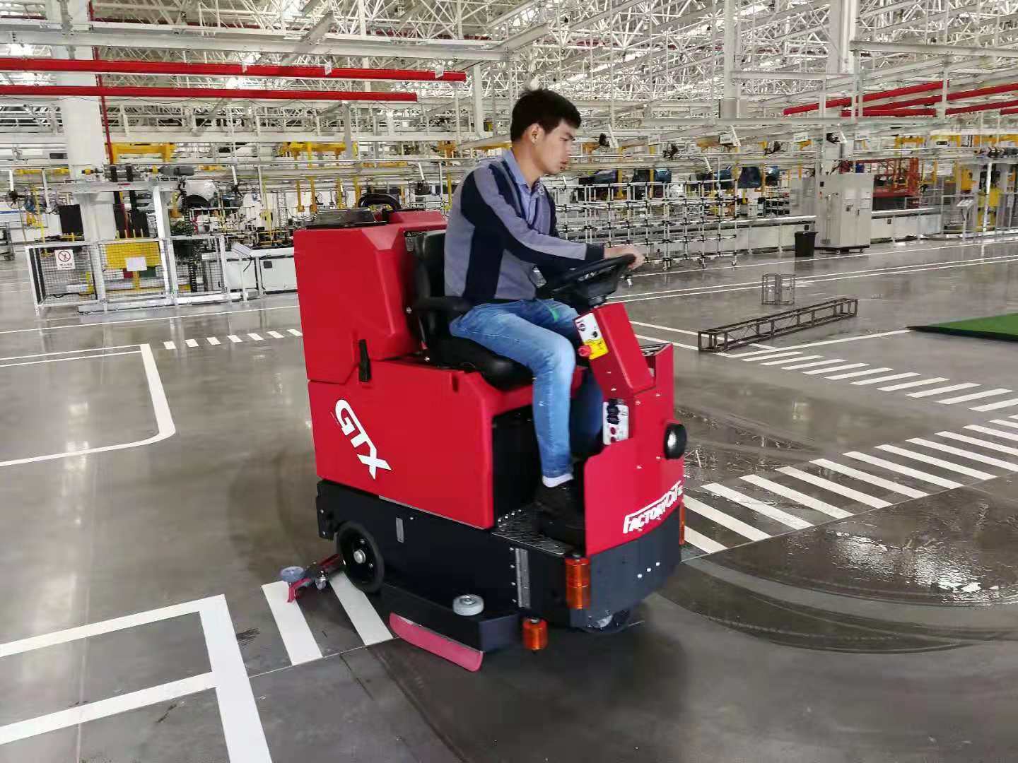 哪些地面適合用洗地機